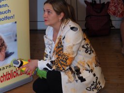 Künstler helfen Kinder - Mit Musik zur Menschlichkeit